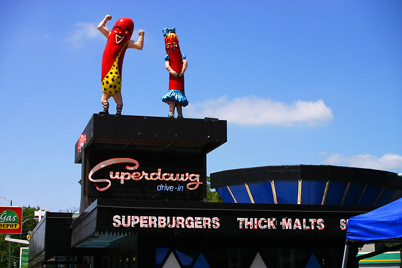 Superdawg Drive In
